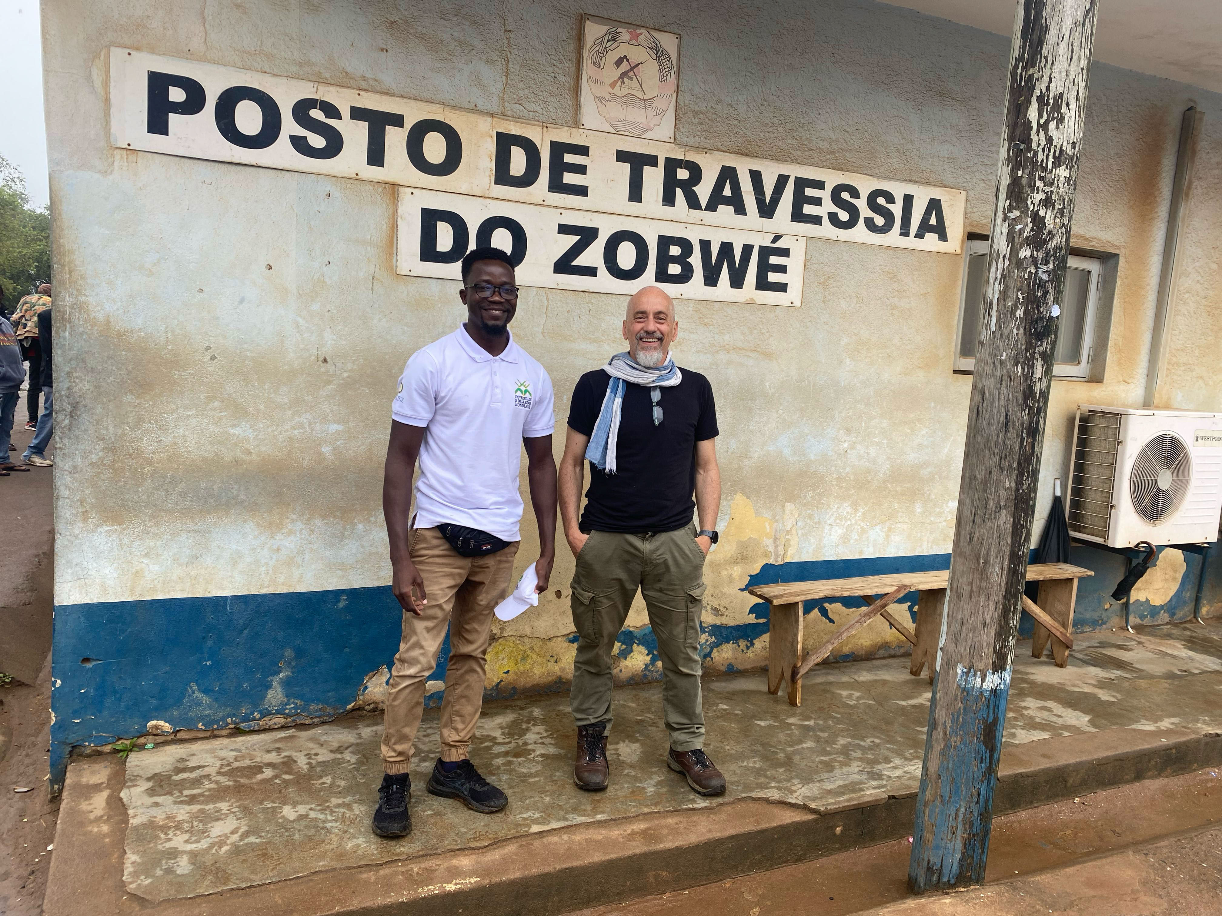 border Malawi